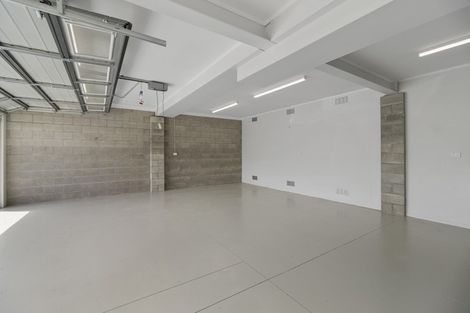 Photo of property in 96 Eliot Street, New Plymouth, 4310