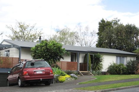Photo of property in 2 Endeavour Avenue, Welcome Bay, Tauranga, 3112