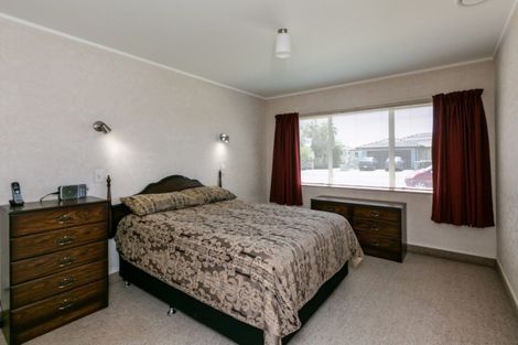 Photo of property in 211 Frimley Avenue, Frimley, Hastings, 4120