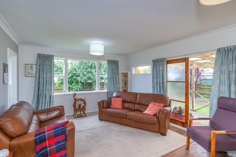 Photo of property in 12 Ryder Crescent, Levin, 5510