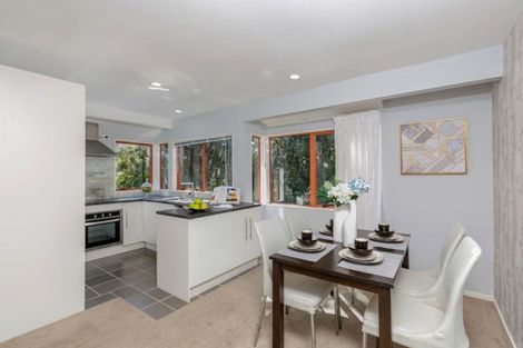 Photo of property in 4/51 Archers Road, Hillcrest, Auckland, 0629