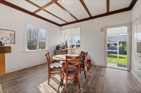 Photo of property in 32 Bedford Street, Eltham, 4322