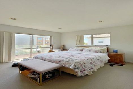 Photo of property in 15 Merlot Way, Te Atatu South, Auckland, 0610