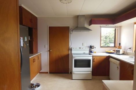 Photo of property in 11 Robert Grove, Paraparaumu, 5032