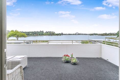 Photo of property in 75a Lake Domain Drive, Frankton, Hamilton, 3204