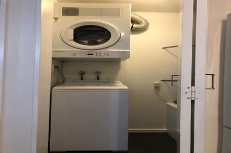 Photo of property in Luxford Villas, 115/72 Herald Street, Berhampore, Wellington, 6023