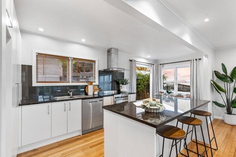 Photo of property in 101 Royal Road, Massey, Auckland, 0614