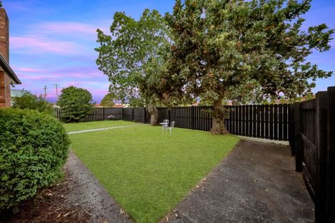 Photo of property in 1/3 Cross Street, Papakura, 2110