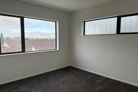 Photo of property in 163b Bradbury Road, Botany Downs, Auckland, 2010