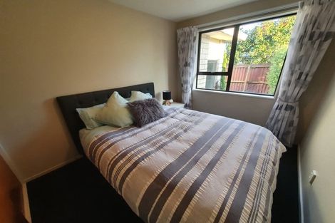 Photo of property in 2/27 Mortlake Street, Islington, Christchurch, 8042