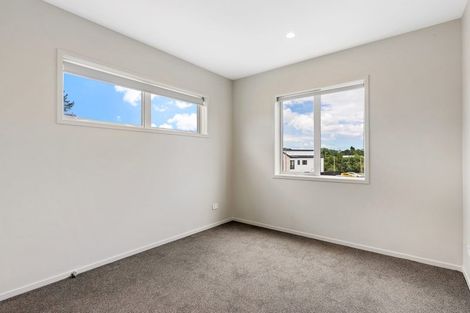 Photo of property in 8 Recovery Road, Papakura, 2110