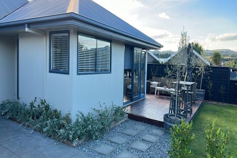 Photo of property in 14 Lakemere Way, Kinloch, Taupo, 3377