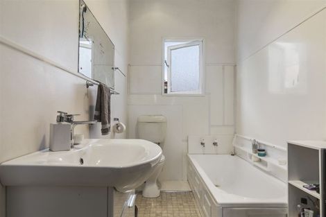 Photo of property in 46 Byron Avenue, Takapuna, Auckland, 0622