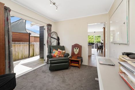 Photo of property in 7 Westridge, Camborne, Porirua, 5026