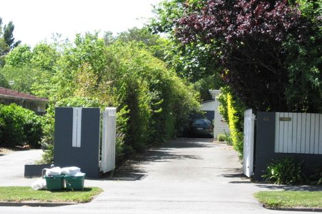 Photo of property in 82 Avonhead Road, Avonhead, Christchurch, 8042