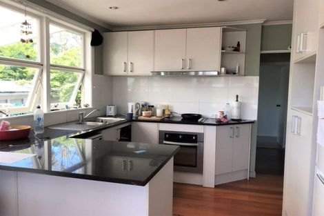 Photo of property in 34 Titirangi Road, New Lynn, Auckland, 0600