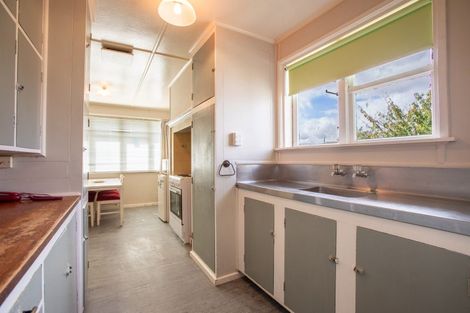 Photo of property in 18 Christian Street, Dannevirke, 4930