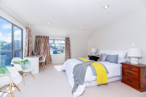 Photo of property in 38a Mark Edward Drive, Half Moon Bay, Auckland, 2012