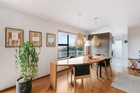 Photo of property in 96 Omokoroa Road, Omokoroa, 3114