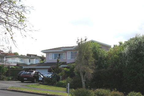 Photo of property in 63 Lagoon Way, West Harbour, Auckland, 0618
