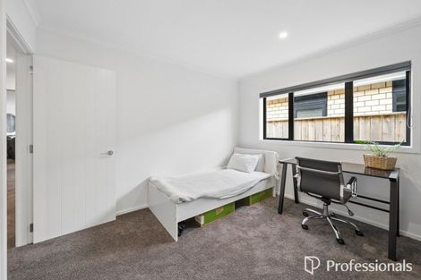 Photo of property in 17 Ford Road, Manor Park, Lower Hutt, 5019