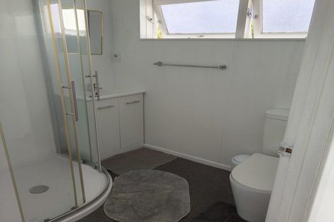 Photo of property in 92 Hillcrest Road, Hillcrest, Hamilton, 3216