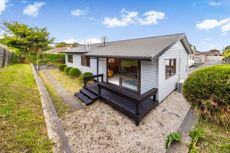 Photo of property in 3/32 Great South Road, Papakura, 2110