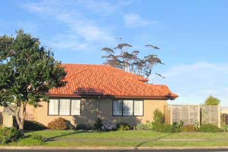 Photo of property in 9 Dannemora Drive, Dannemora, Auckland, 2016