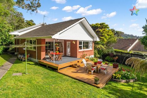 Photo of property in 59 Manuka Street, Stokes Valley, Lower Hutt, 5019