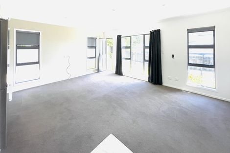 Photo of property in 10 Arataki Way, Glen Eden, Auckland, 0602