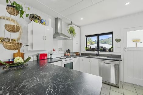 Photo of property in 20b Logan Street, Fairy Springs, Rotorua, 3015