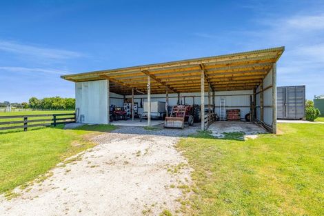 Photo of property in 43 Carrs Road, Urenui, 4377
