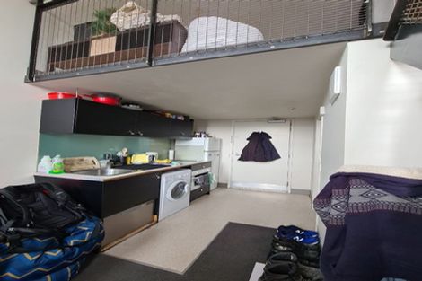 Photo of property in Urbane Apartments, 46/29 Webb Street, Mount Cook, Wellington, 6011