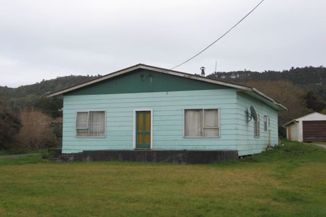 Photo of property in 3 Ranfurly Street, Runanga, 7803