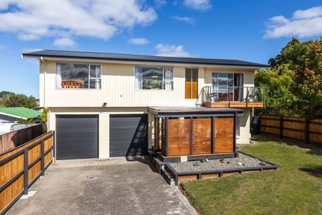 Photo of property in 15 Kotare Street, Hilltop, Taupo, 3330