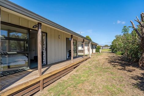 Photo of property in 106 Kowhai Avenue, Matarangi, Whitianga, 3592