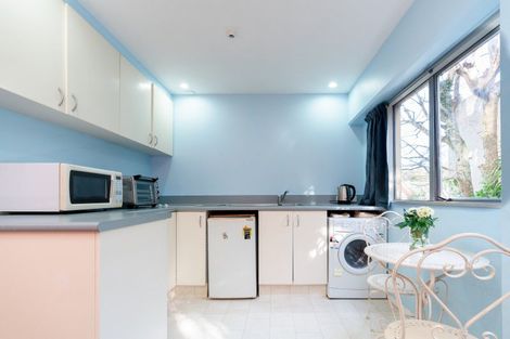 Photo of property in Capital Hill Apartments, 12/54 Hill Street, Thorndon, Wellington, 6011