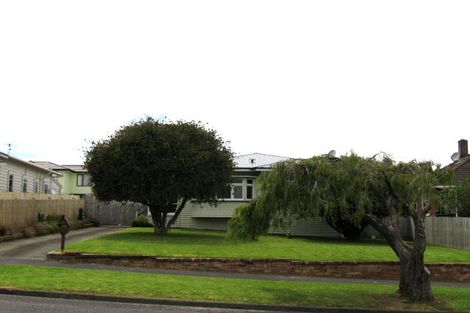 Photo of property in 10 Cadman Avenue, Waterview, Auckland, 1026