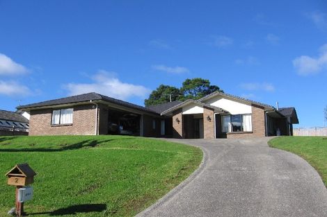 Photo of property in 2 Stonedge Lane, Rosedale, Auckland, 0632