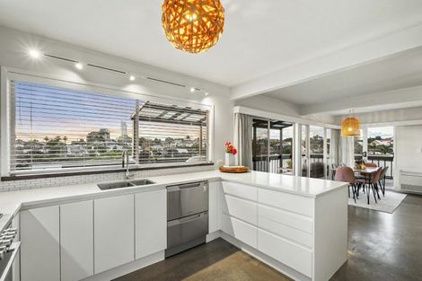 Photo of property in 1/23 Hart Road, Hauraki, Auckland, 0622
