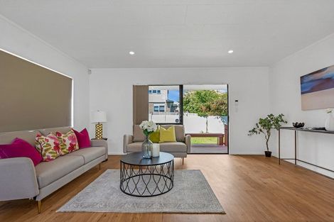 Photo of property in 2/22 Fleming Street, Manurewa East, Auckland, 2102