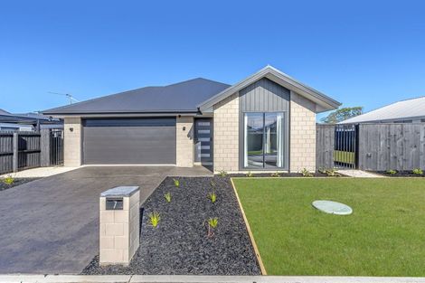 Photo of property in 7 Eastman Drive, Halswell, Christchurch, 8025