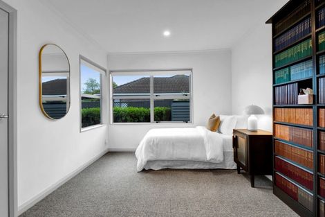 Photo of property in 81 Pacific Drive, Fitzherbert, Palmerston North, 4410