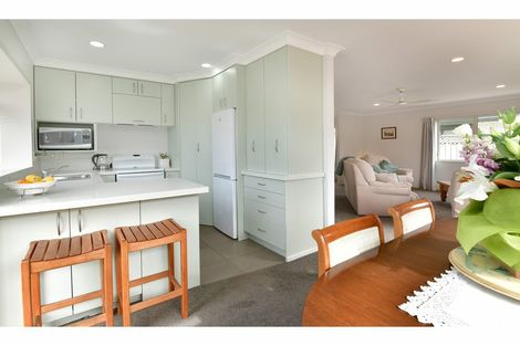 Photo of property in 2/31 Alice Avenue, Orewa, 0931