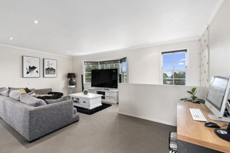 Photo of property in 16 Kintara Drive, Massey, Auckland, 0614
