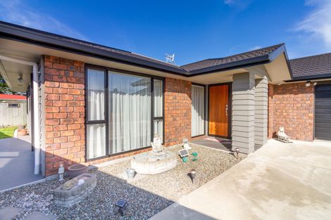 Photo of property in 88 Rosalie Terrace, Kelvin Grove, Palmerston North, 4414
