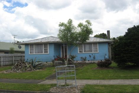 Photo of property in 8 Brentford Place, Manurewa, Auckland, 2102