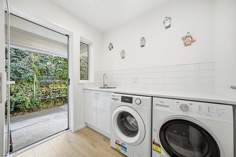 Photo of property in 11a Langana Avenue, Browns Bay, Auckland, 0630