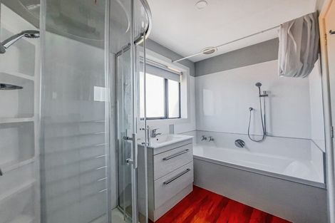 Photo of property in 22 Sevenoaks Drive, Bryndwr, Christchurch, 8053