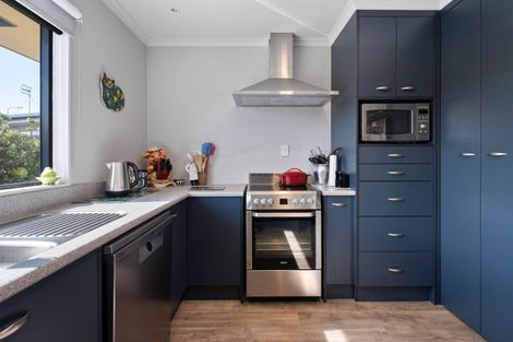 Photo of property in 9 Malthus Place, Foxton Beach, Foxton, 4815